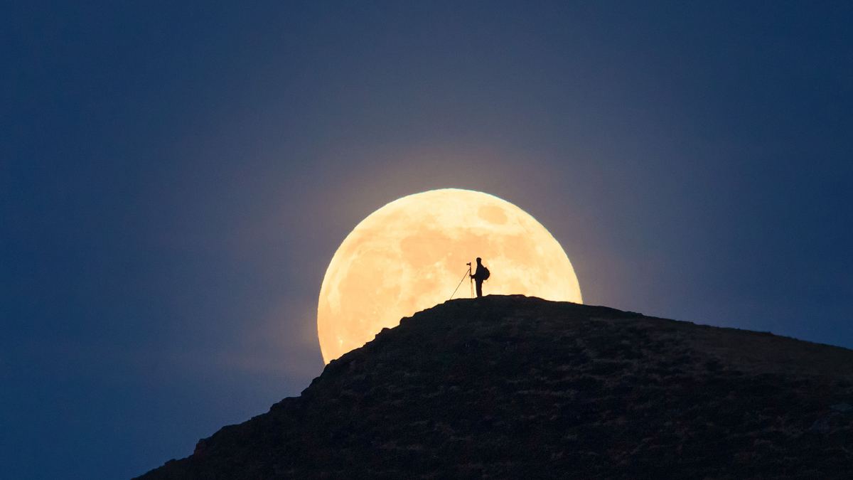 alpha-thema: mond