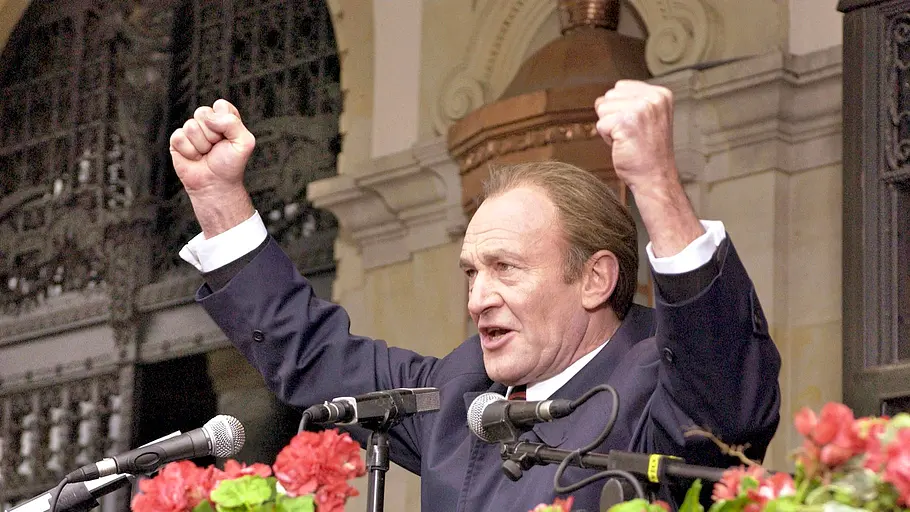 Im Schatten der Macht: Die Falle im schatten der macht: die falle