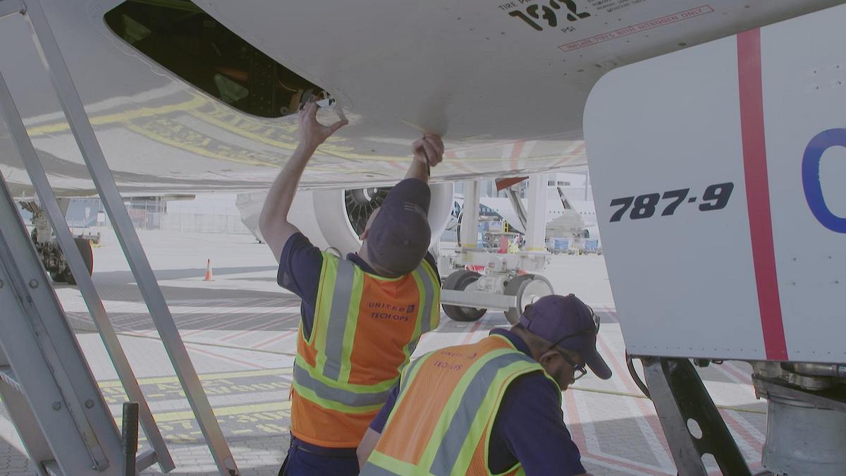 inside sydney airport: alltag am mega-flughafen