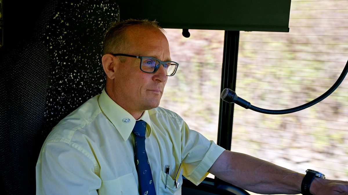 mit dem postauto durch die schweiz