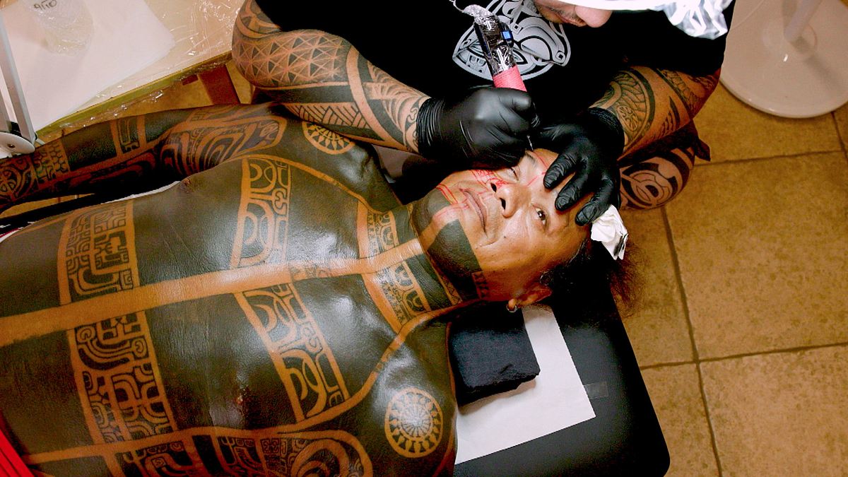 marquesas-inseln, das comeback der tattoos