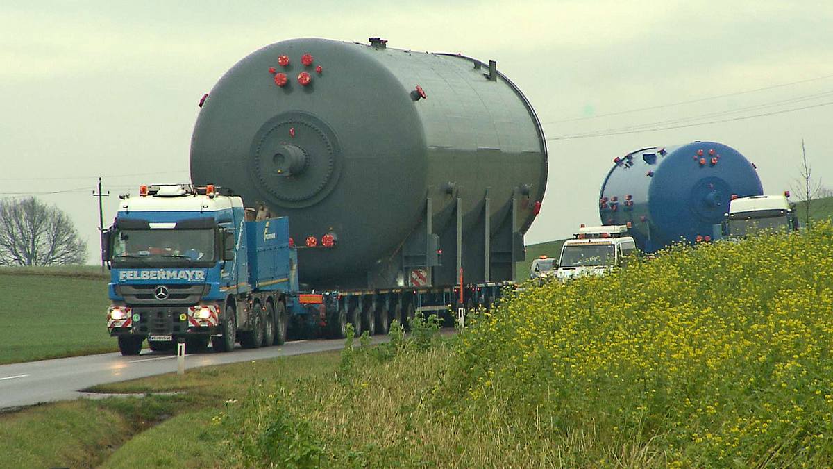 300 tonnen stahl auf reisen - schwertransport im doppelpack