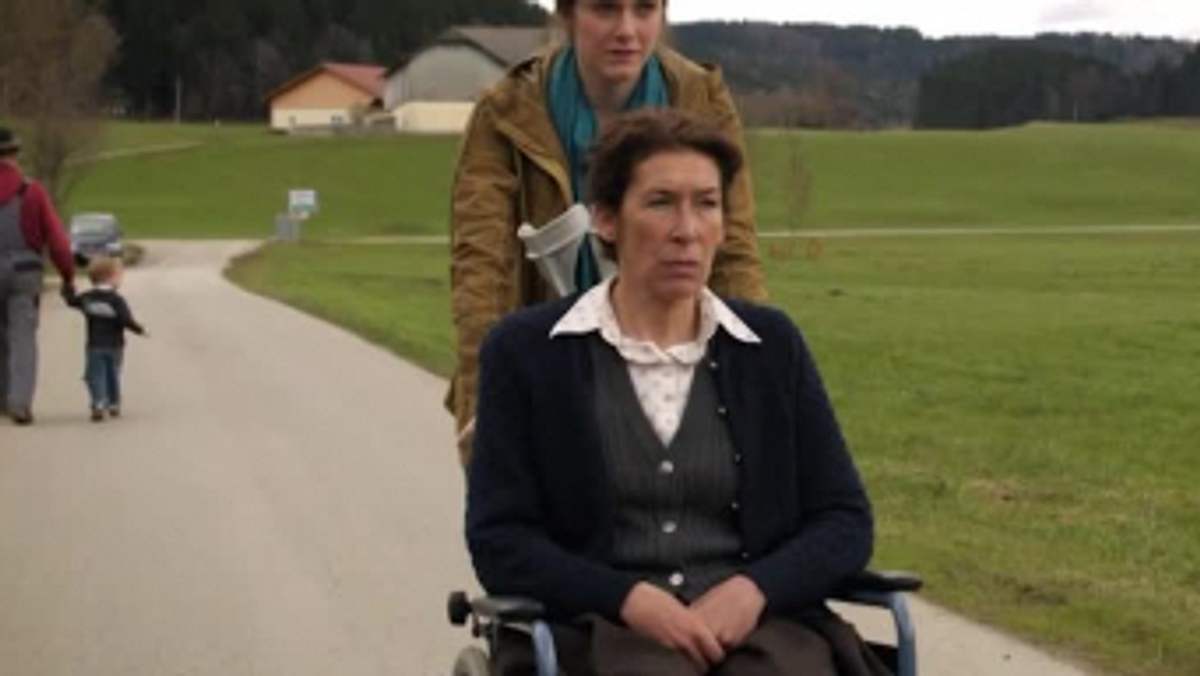 vier frauen und ein todesfall