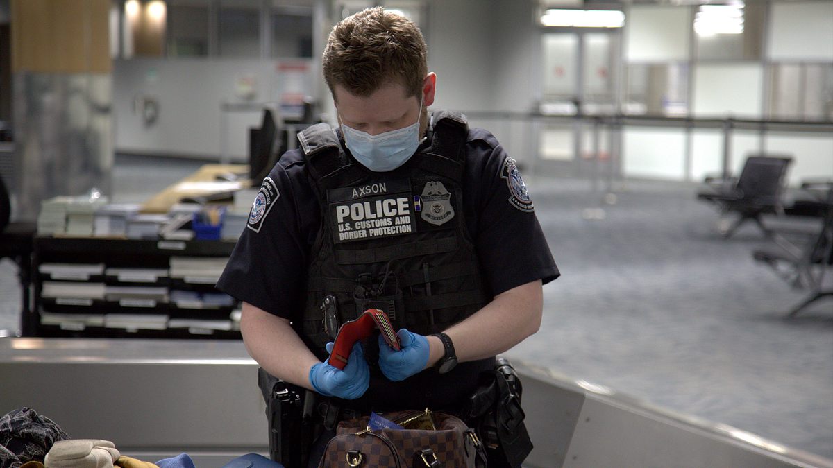 flughafen new york - kampf den schmugglern