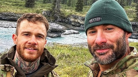 „7 vs. Wild“: Otto Karasch will Fritz Meinecke die Show stehlen - Foto: Otto Karasch