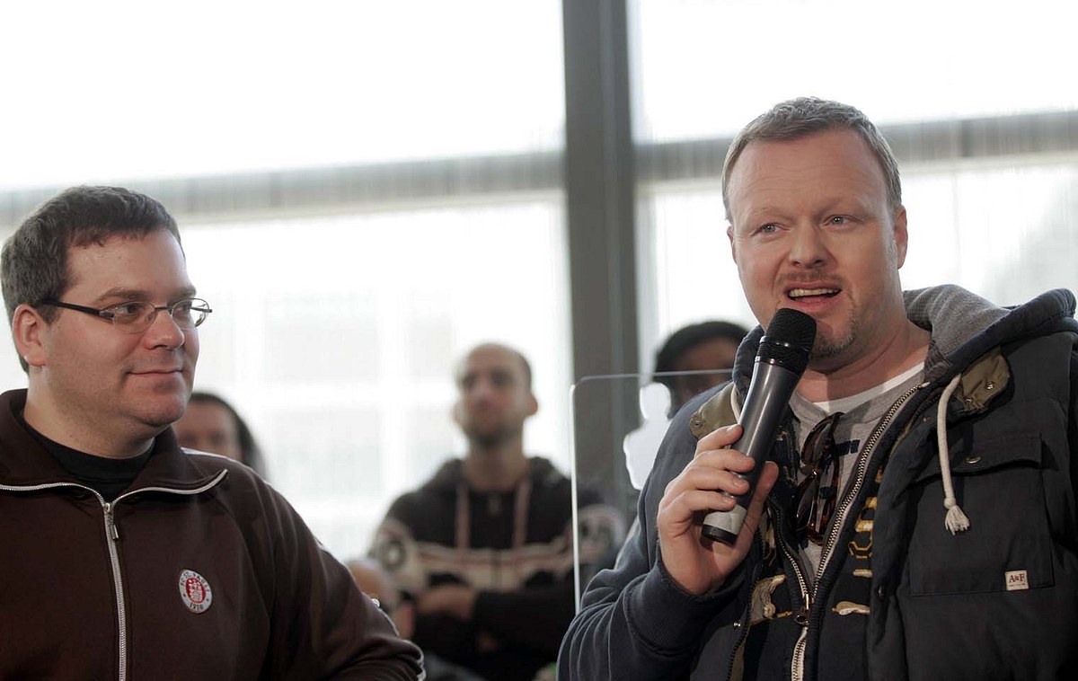 Stefan Raab und Elton moderieren beim Bundesvision Song Contest 2008