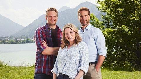 Die Landarztpraxis: Alexander Knoll, Caroline Frier, Oliver Franck - Foto: Sat.1 / Kathrin Baumann