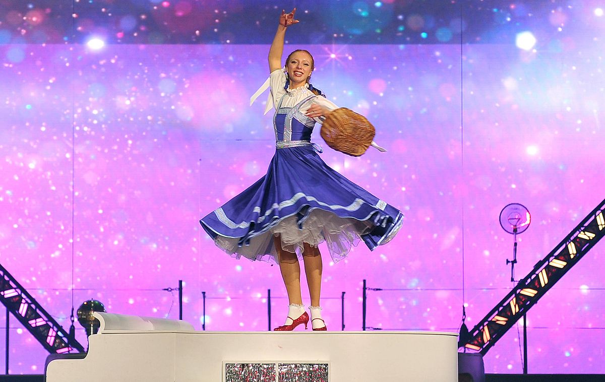 Anna Ermakova auf der Let's Dance Tour