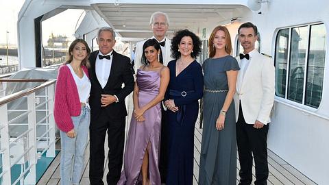 „Traumschiff“ | Nach Cathy Hummels Gastauftritt: Barbara Wussow über Influencer am Set - Foto: ZDF/Dirk Bartling