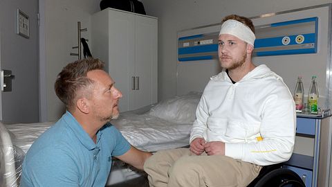 GZSZ: Jonas und Michi - Foto: RTL / Rolf Baumgartner