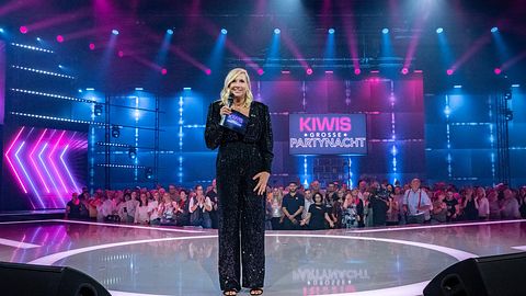 Andrea Kiewel: Kiwis grosse Partynacht - Foto: SAT.1 / Claudius Pflug
