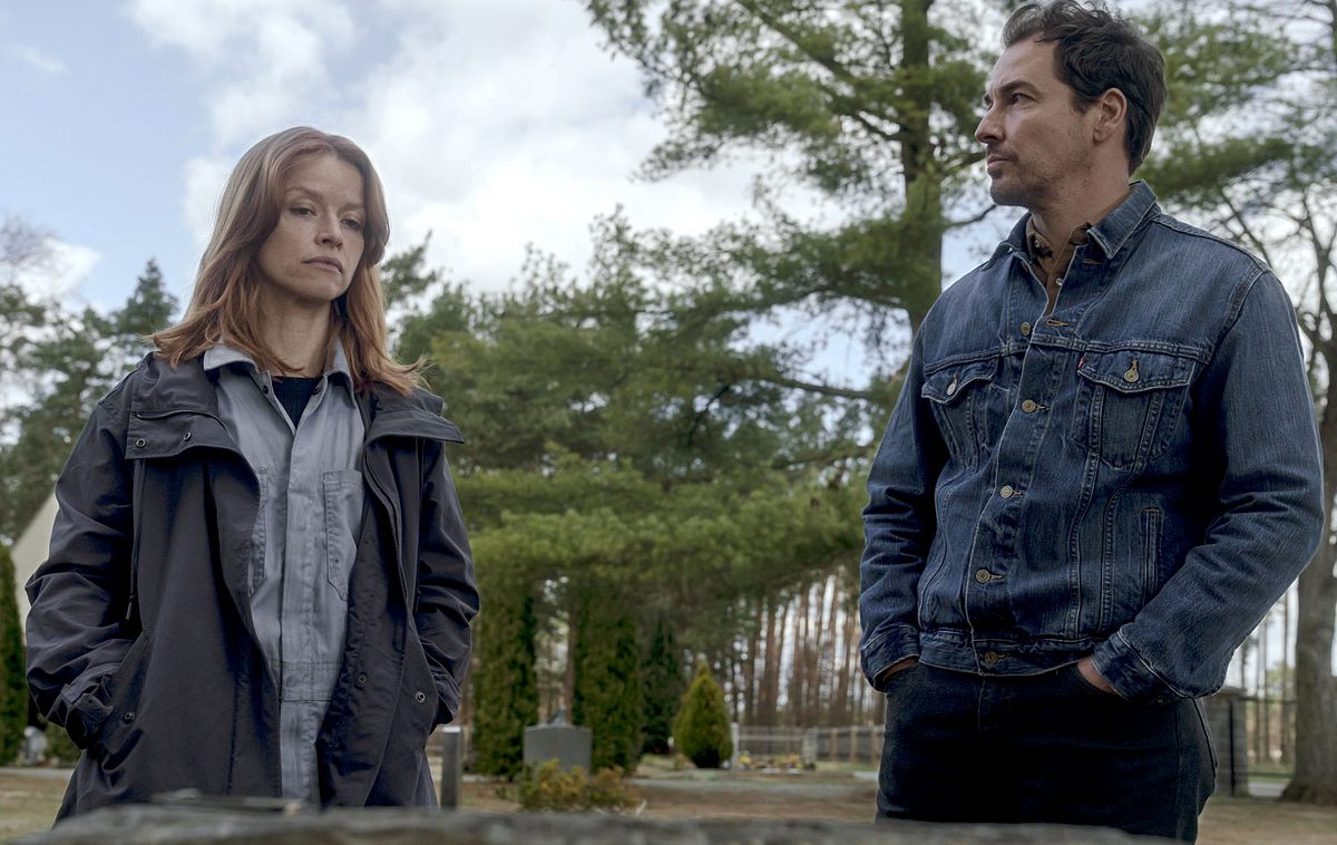 Karoline Schuch als Maggie Kring und Felix Kramer als Rolant Voit in Oderbruch.