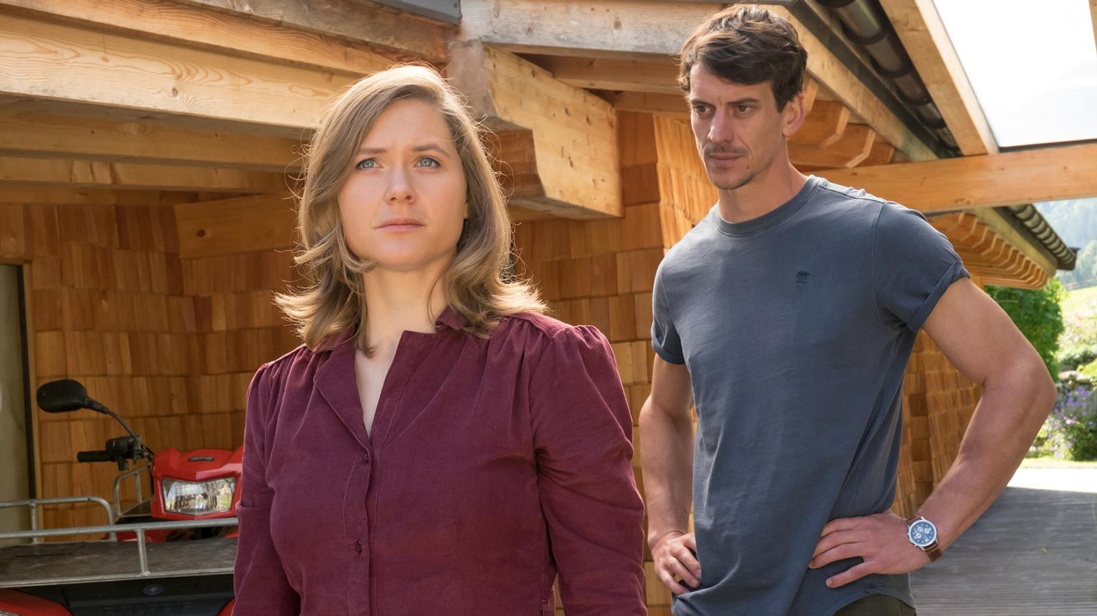 GZSZ-Star Laura Lippmann als "Hanne" in "Der Bergdoktor"