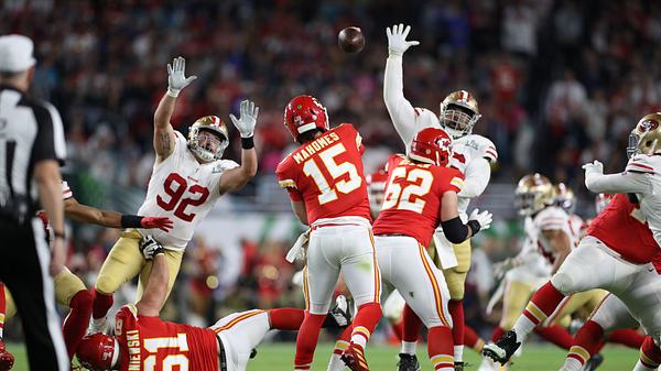Super Bowl Hammer bei DAZN: So siehst du die Chiefs gegen 49ers für 99 Cent! - Foto: Getty Images / Perry Knotts / Kontributor