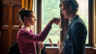 „Maxton Hall“: Start, Inhalt, Darsteller | Alle Infos! - Foto: Prime Video / Stephan Rabold „Maxton Hall“: Start, Inhalt, Darsteller | Alle Infos! - Foto: Prime Video / Stephan Rabold