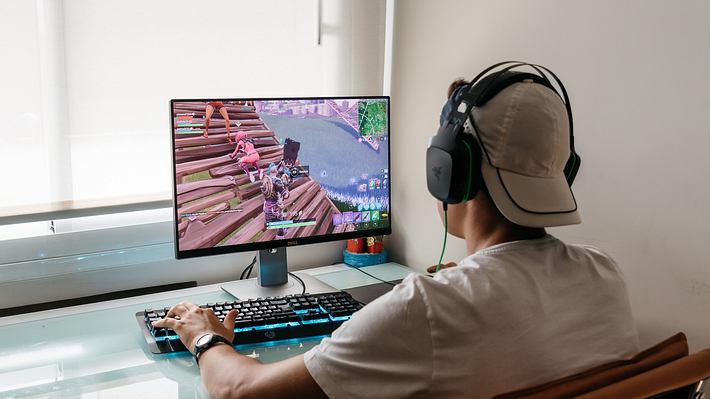 Bester 4K Monitor - Foto: iStock/ JJFarquitectos