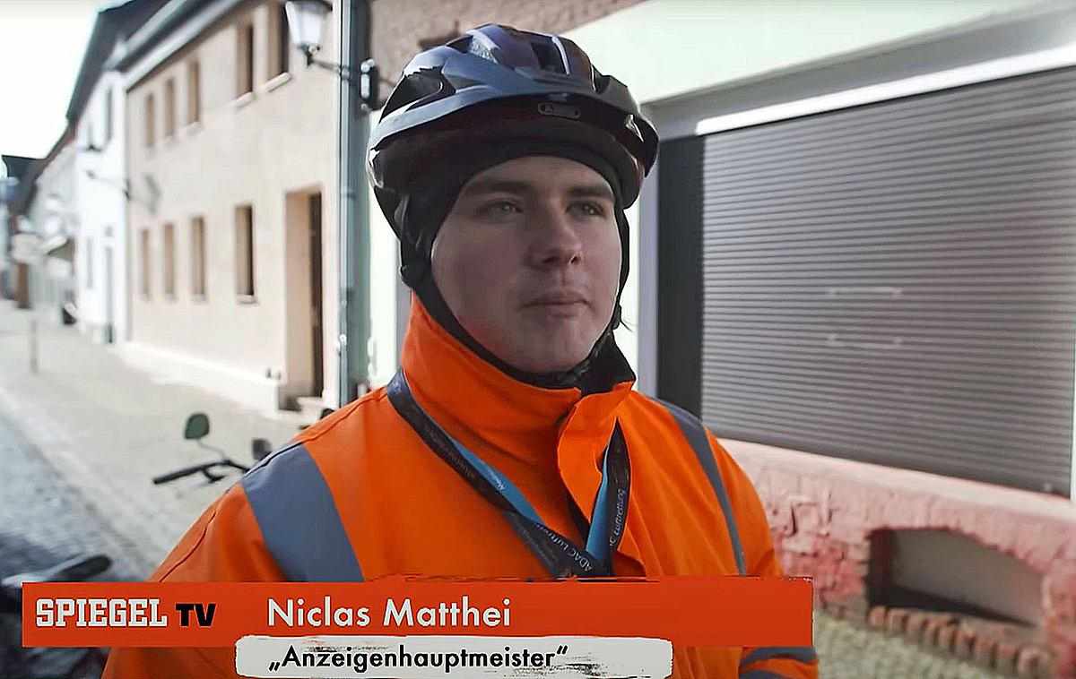 Anzeigenhauptmeister Niclas Matthei aus der neusten Spiegel TV-Reportage