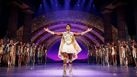 „Hercules“: Lohnt sich ein Besuch des neuen Disney-Musicals in Hamburg? - Foto: Stage Entertainment / Morris Mac Matzen