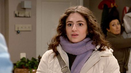 „Rote Rosen“: Leyla hat einen schweren Unfall! Ist Olympia in Gefahr? - Foto: NDR