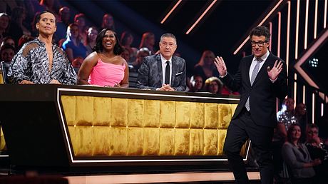 Lets Dance: Daniel Hartwich und die Jury - Foto: RTL
