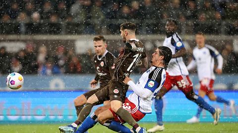 Die ultimative Demütigung? Steigt St. Pauli wirklich beim HSV in die Bundesliga auf? - Foto: Getty Images / Joern Pollex / Freier Fotograf