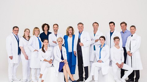 Besetzung von „In aller Freundschaft“: Alle Schauspieler und ihre Rollen - Foto: ARD/Saxonia Media/Markus Nass