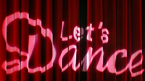 Lets Dance-Star weint nach Trennung von Freund vor Freude - Foto: IMAGO / Panama Pictures