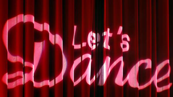 Lets Dance-Star weint nach Trennung von Freund vor Freude - Foto: IMAGO / Panama Pictures