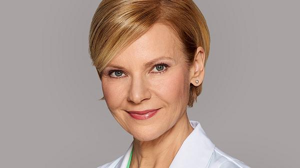 Andrea Kathrin Loewig: Schauspielerin und Familienmensch – alles über den In aller Freundschaft-Star - Foto: MDR/Saxonia Media/Rudolf Wernicke