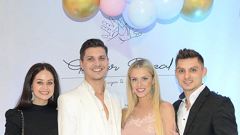Zsolt Sandor Cseke und Alexandru Ionel mit Frau Patricija und Freundin Malika - Foto: IMAGO / Andre Lenthe