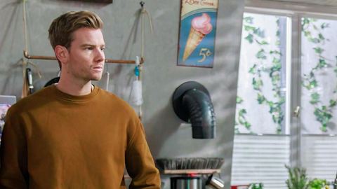 „Unter Uns“-Ausstieg: Verlässt Valentin die Schillerallee schon wieder? - Foto: RTL / Sebastian Meyer