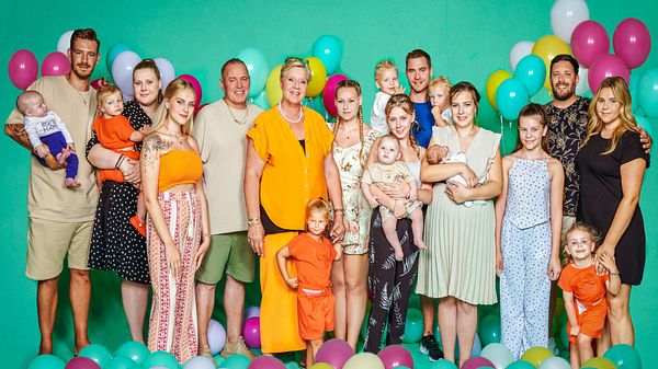 Die Mitglieder der TV-Familie Wollny:Baby Linus Tim, Tim, Lavinia mit Haylie Emilia, Estefania, Harald, Silvia, Cataleya, Sarah-Jane, Loredana mit Aurelio, Peter mit Emory und Casey, Sarafina mit Hope Angel Silvia, Celina-Sophie, Flo, Sylvana mit Anastasi - Foto: RTLZWEI