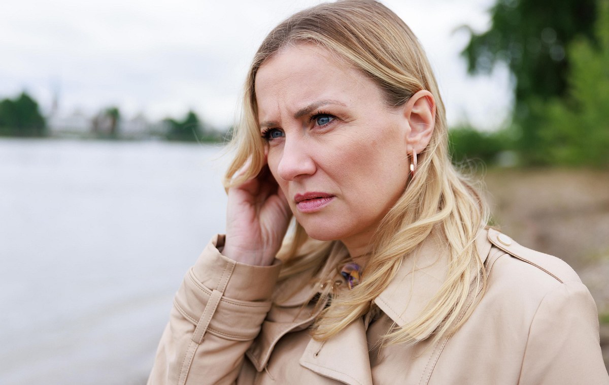 Isabelle liefert sich Casper aus.