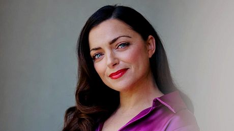 GZSZ: Anne Menden spielt Emily Wiedmann - Foto: RTL / Pascal Bünning