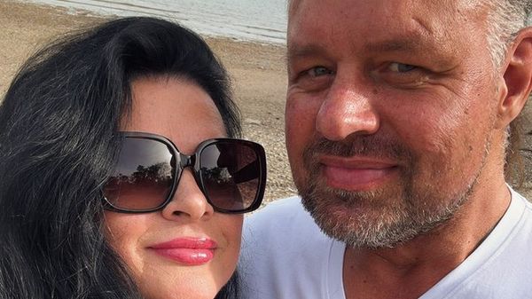 Iris Klein und ihr Freund Stefan sind happy! - Foto: Instagram/ Iris Klein