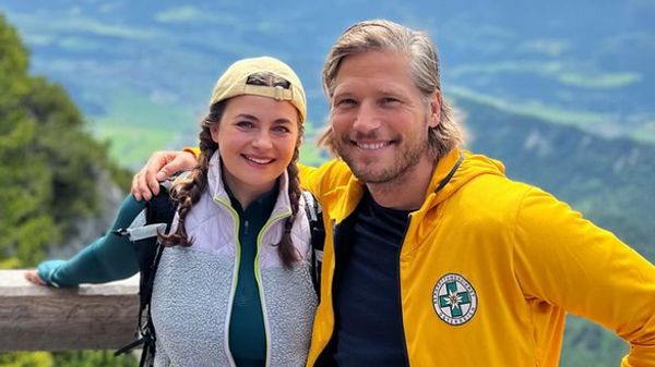 Gemeinsam vor der Kamera: Ronja Forcher und Sebastian Ströbel. - Foto: Ronja Forcher/ Instagram