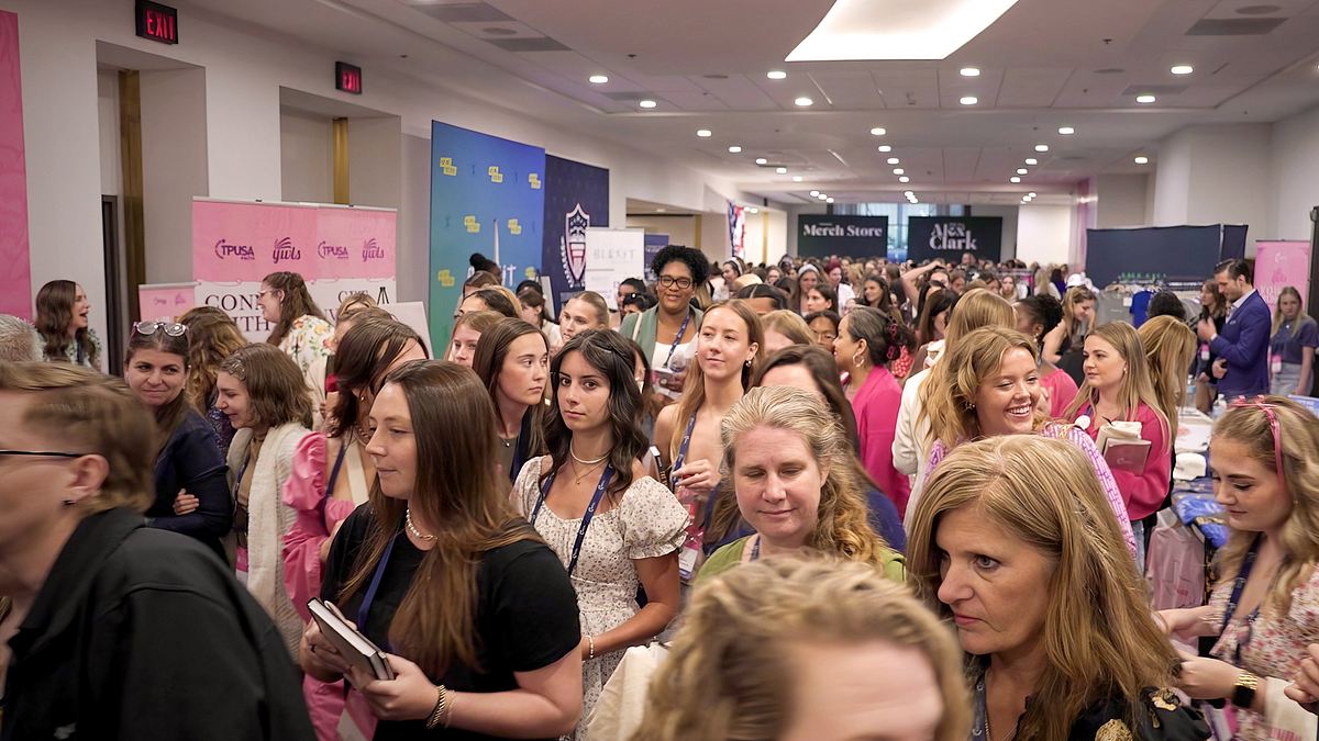 usa extrem: tradwives: sittsam, hübsch, perfekt