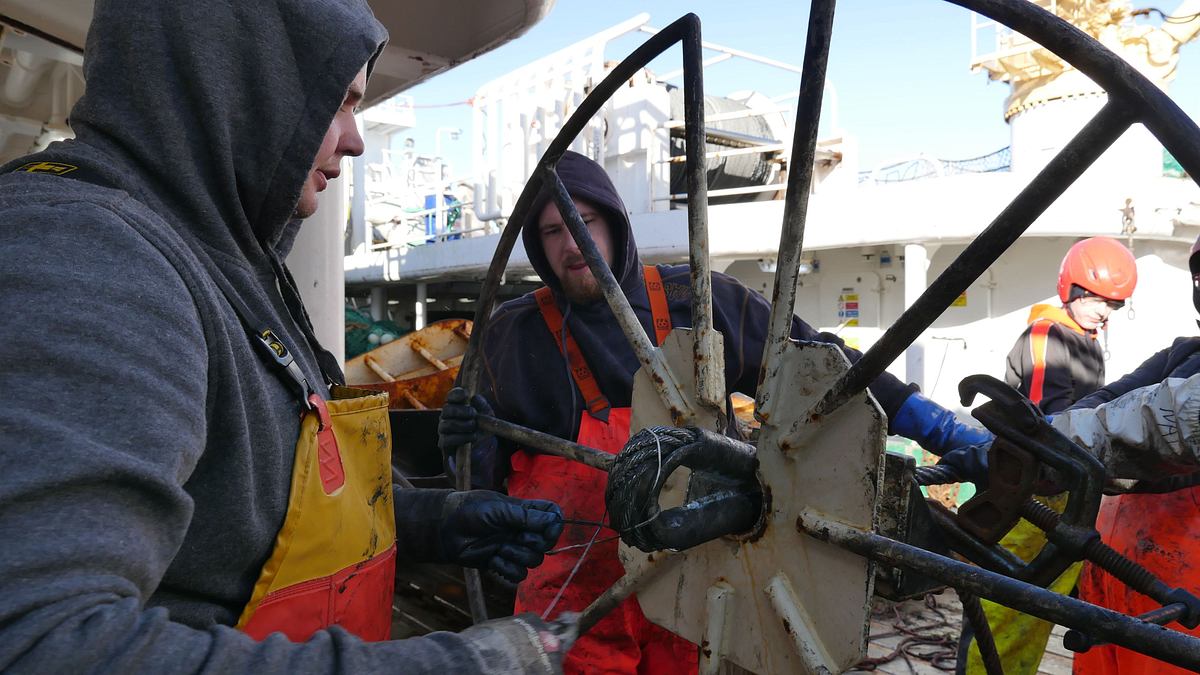 Harte Arbeit auf rauer See - Die deutschen Hochseefischer harte arbeit auf rauer see - die deutschen hochseefischer