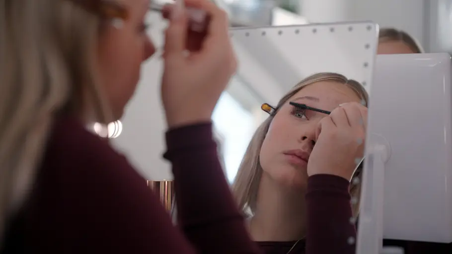 Make me beautiful make me beautiful