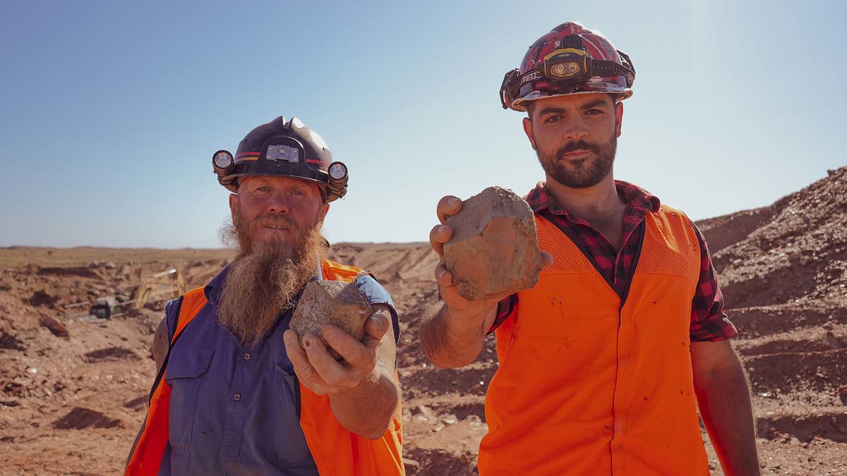 Opal Hunters: Red Dirt Road Trip opal hunters: red dirt road trip