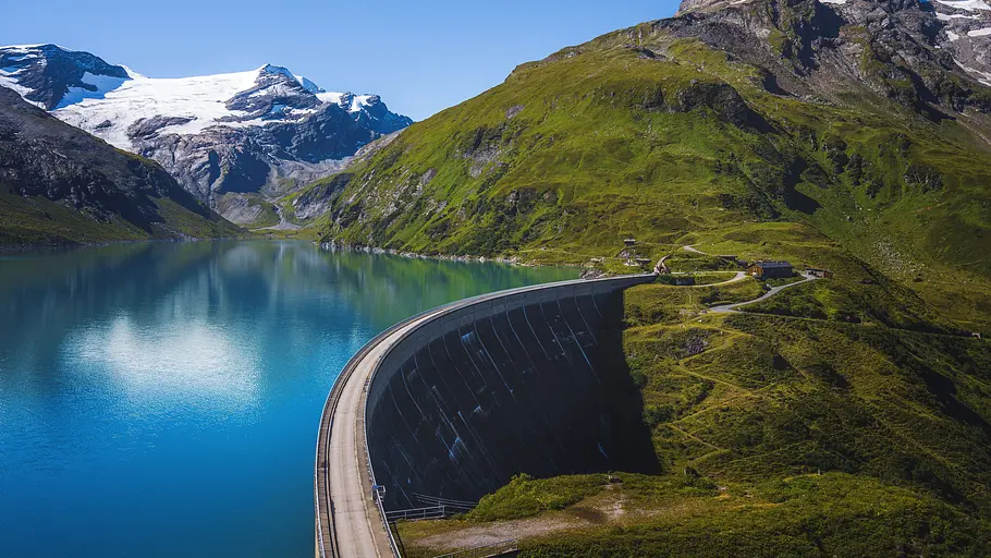 Land der Berge / Berge der Zukunft land der berge / berge der zukunft