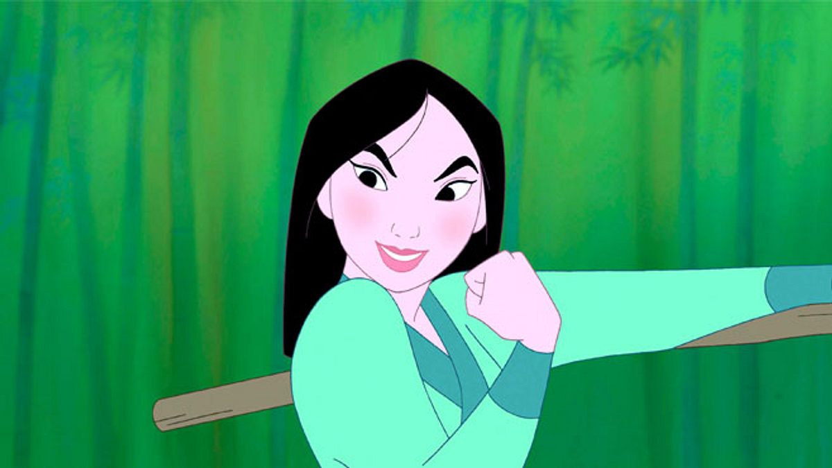 Mulan ist Linkshänderin.