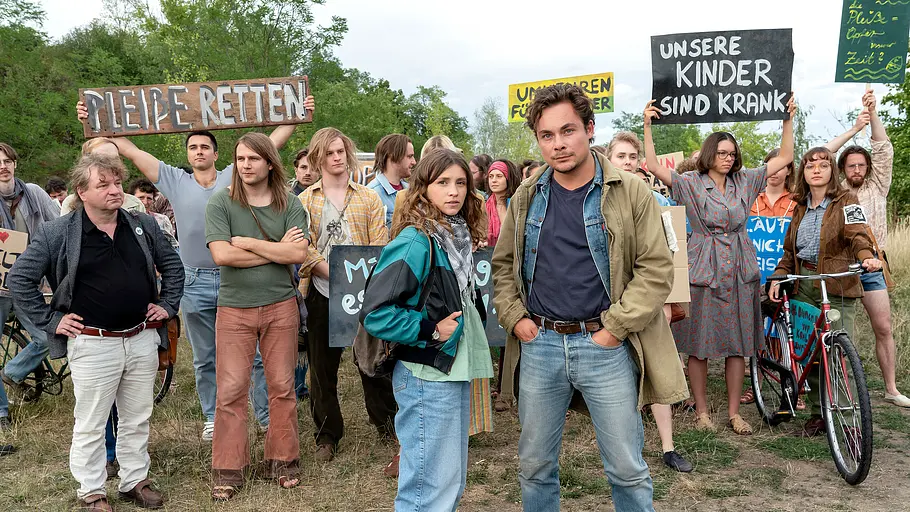 Die unheimliche Leichtigkeit der Revolution die unheimliche leichtigkeit der revolution