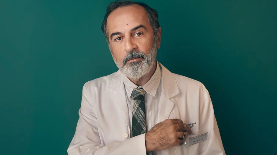 Merab Ninidze als empathischer Landarzt Dr. Ballouz Merab Ninidze als empathischer Landarzt Dr. Ballouz