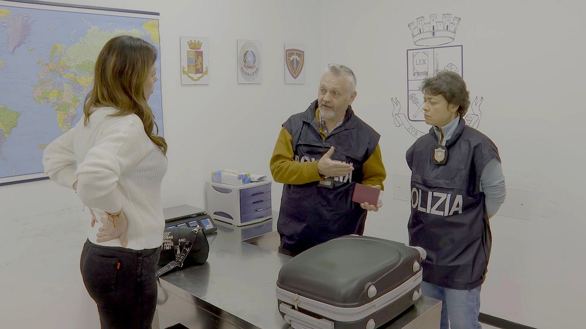 airport security: rom