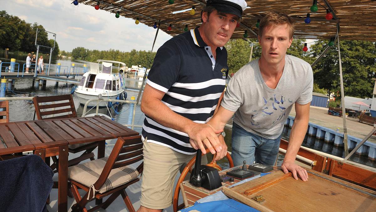 leichtmatrosen - drei mann in einem boot