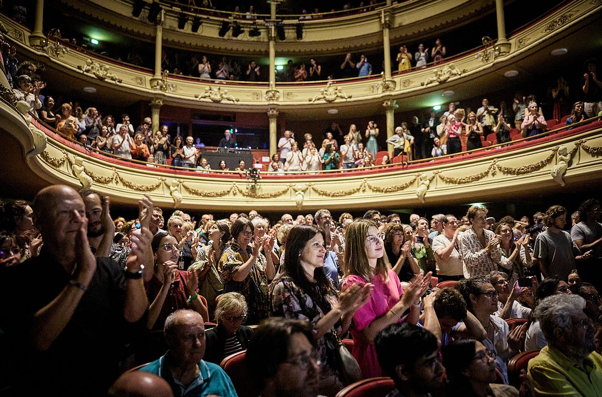 Festival von Avignon 2025: Les incrédules festival von avignon 2025: les incrédules