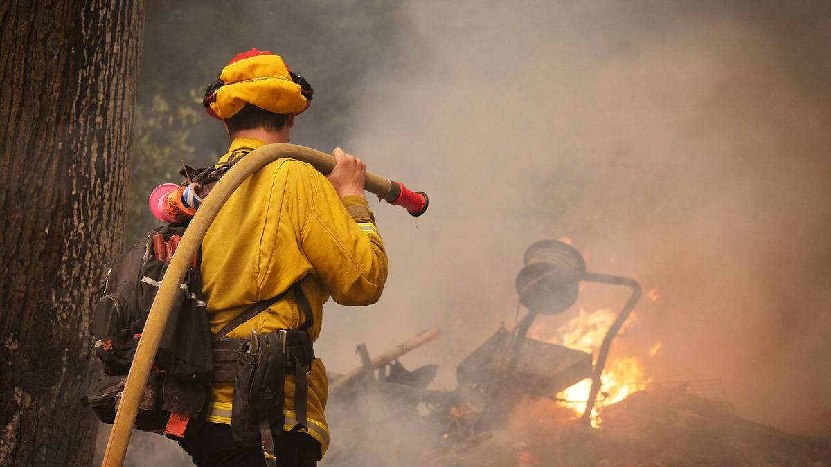 cal fire - feueralarm in kalifornien
