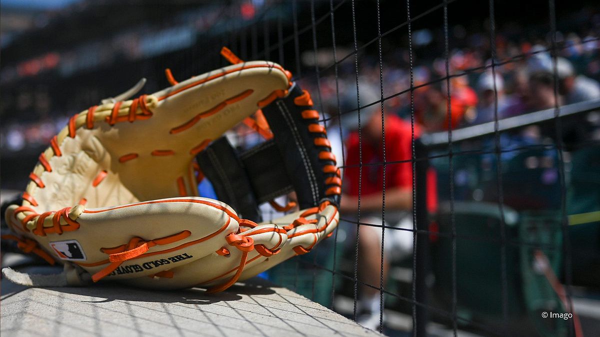 Baseball: Major League Baseball baseball: major league baseball