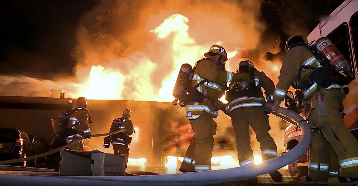 Alarmstufe L.A. - Die Ersten am Einsatzort alarmstufe l.a. - die ersten am einsatzort
